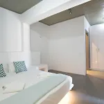 Lectus Mykonos Apartment Strand Paraga